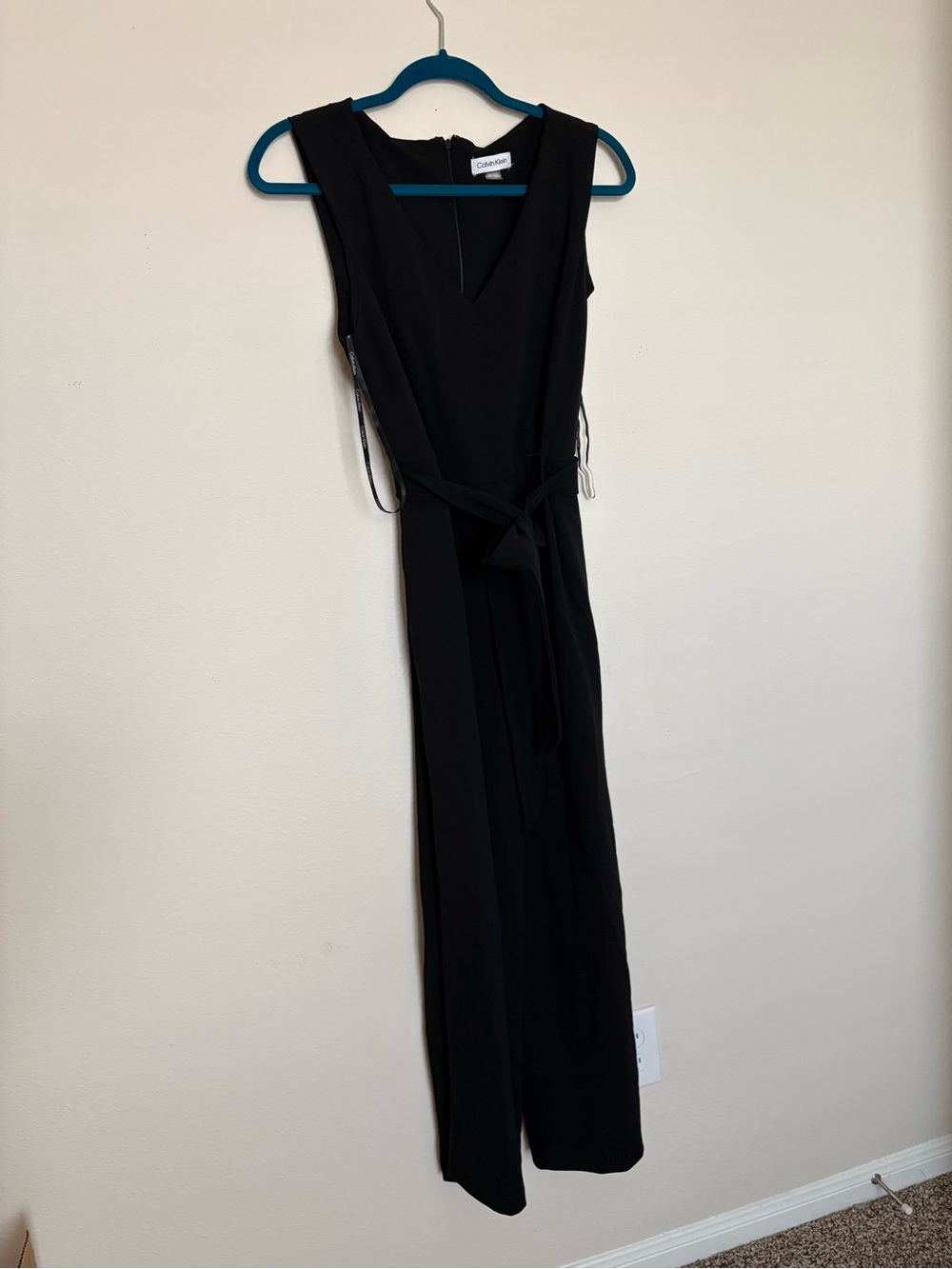 Calvin Klein Sleeveless V-Neck Black Jumpsuit with Waist Tie - Picture 2 of 7
